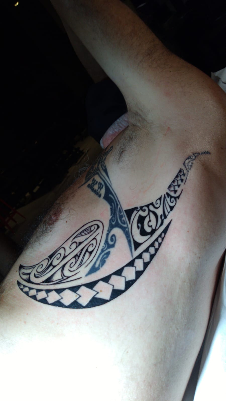Tatuagem delicada de escrita autoral